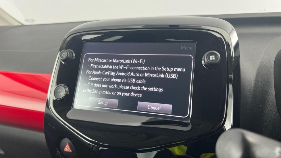 Apple Car Play & Android Auto