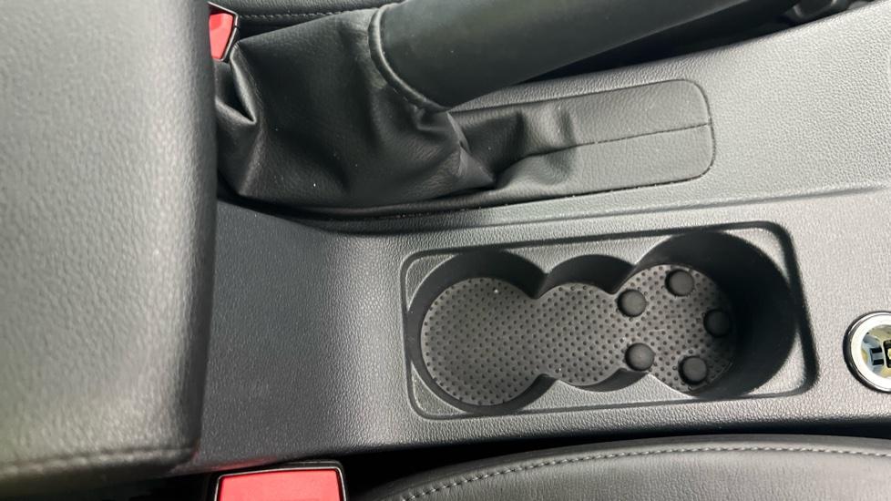 Rear Armrest/ Cup Holder