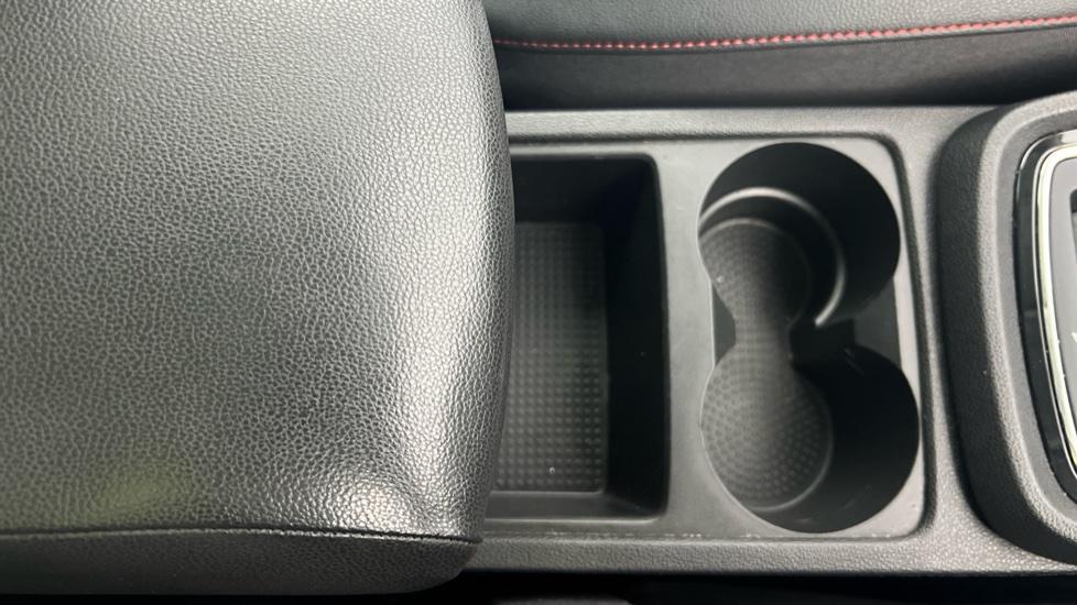 Rear Armrest/ Cup Holder