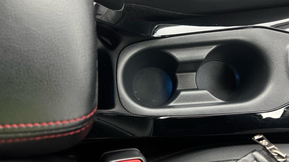 Rear Armrest/ Cup Holder