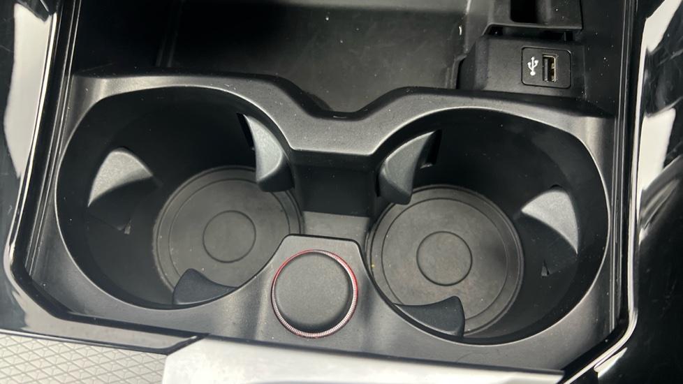 Rear Armrest/ Cup Holder