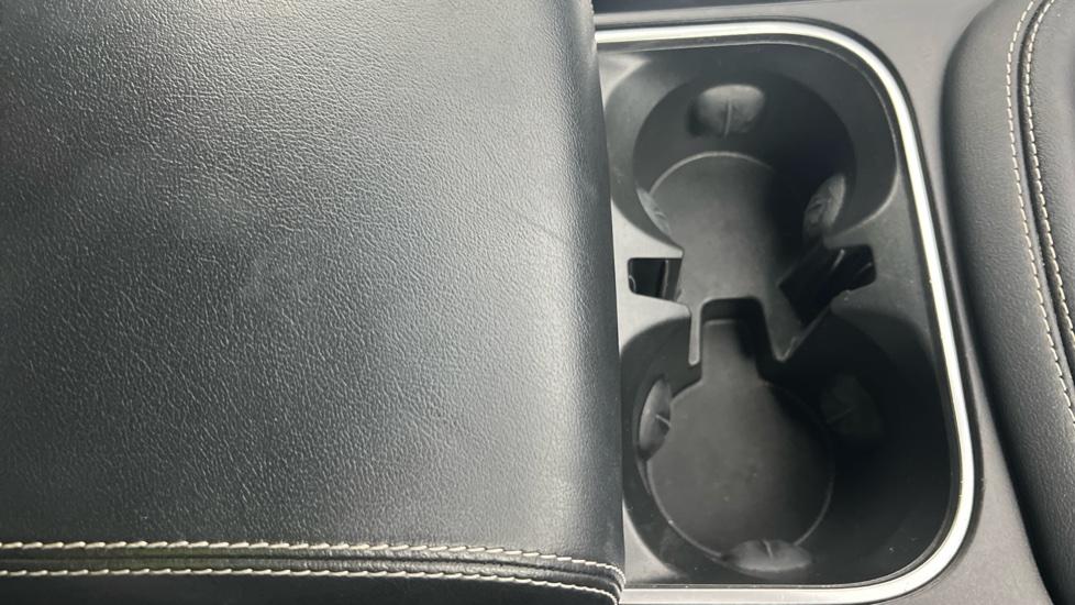 Rear Armrest/ Cup Holder