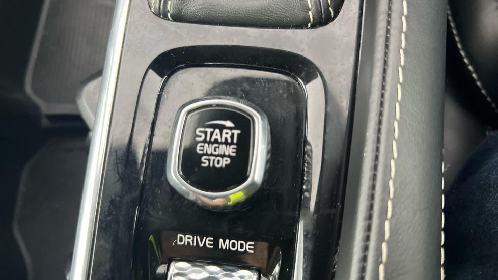 Twist button start