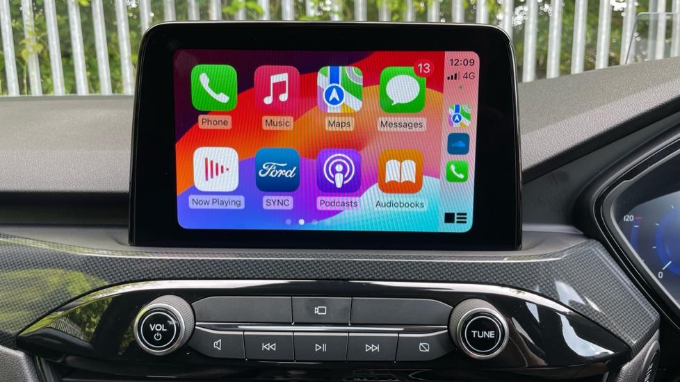 Apple Car Play & Android Auto