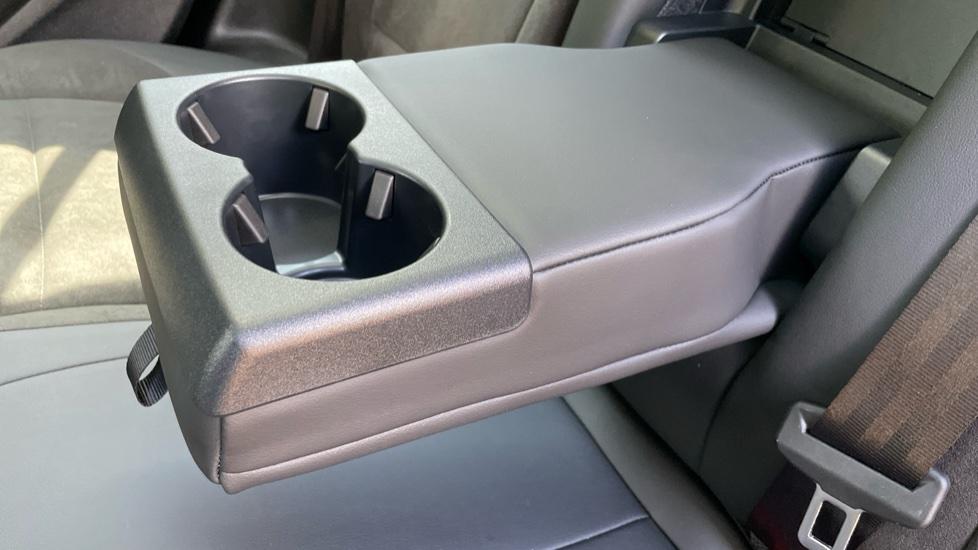 Rear Armrest/ Cup Holder