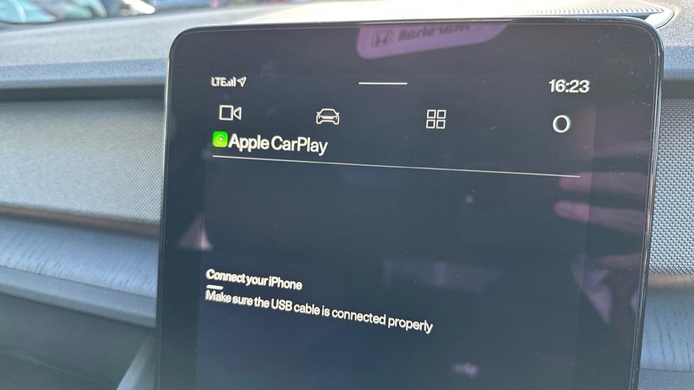 Apple Car Play