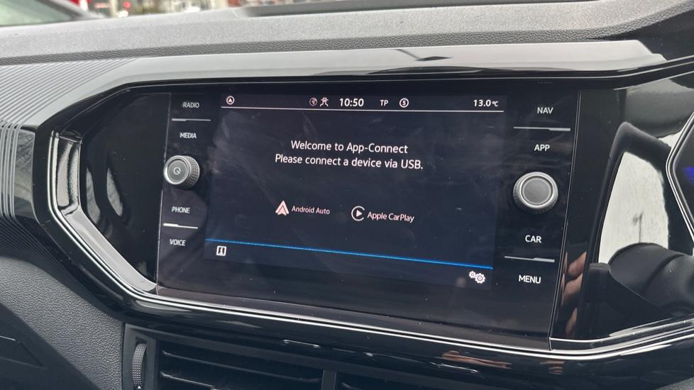 Apple Car Play & Android Auto