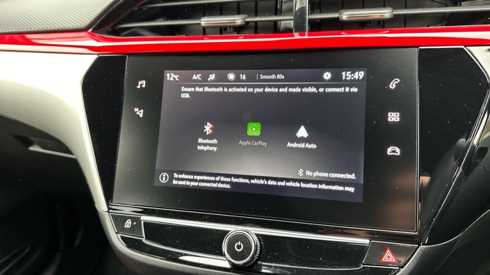 Apple Car Play & Android Auto