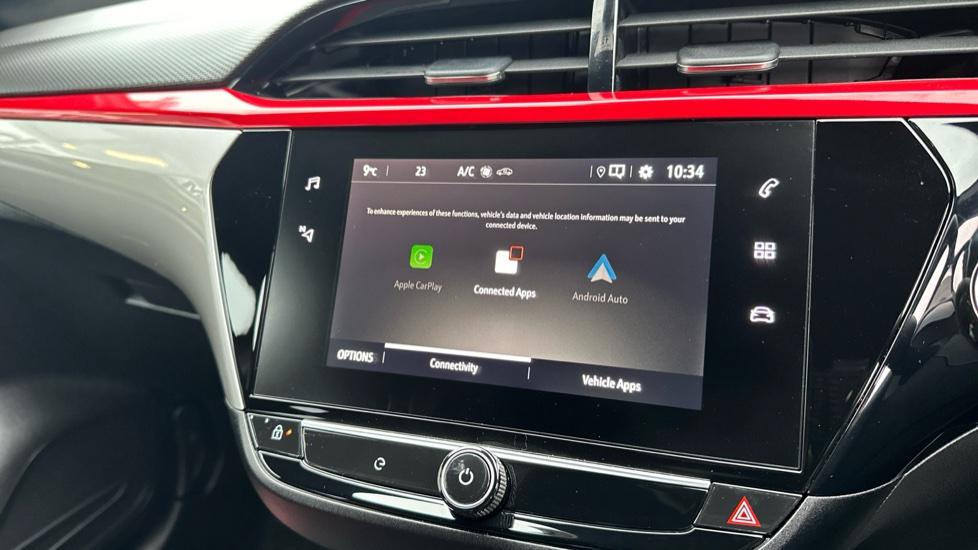 Apple Car Play & Android Auto