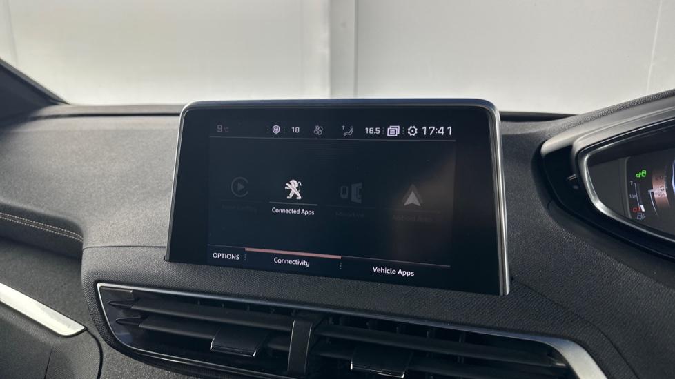 Apple CarPlay/ Android auto 