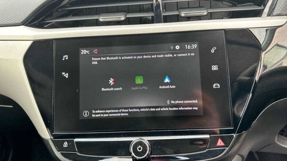 Apple Car Play & Android Auto