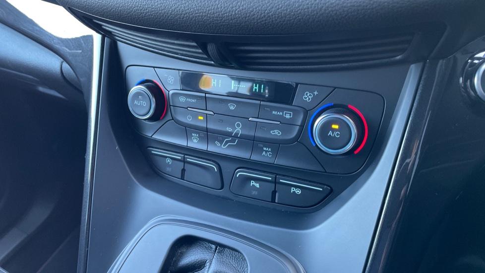 Dual Zone Climate Control 