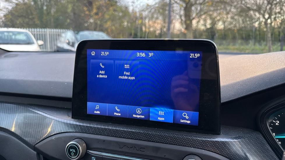 Apple Car Play & Android Auto