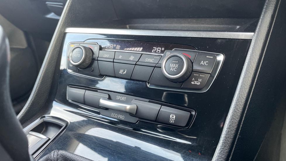 Dual Zone Climate Control 