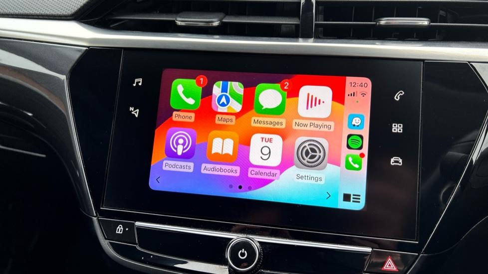 Apple Car Play & Android Auto