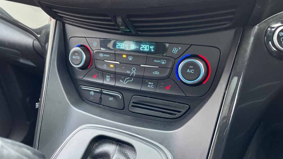 Dual Zone Climate Control 