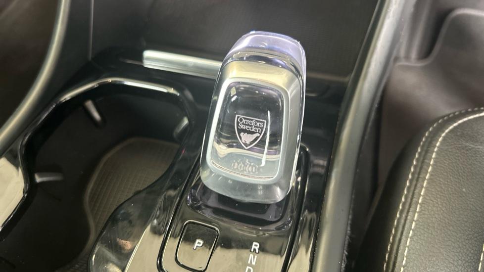 Crystal gear selector