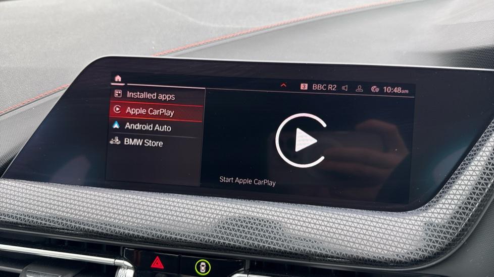 Apple Car Play & Android Auto