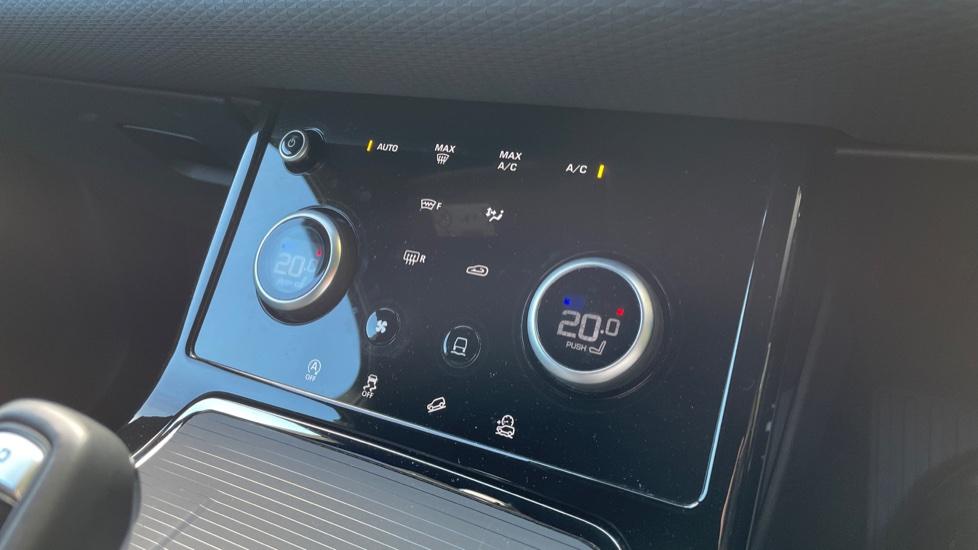 Dual Zone Climate Control 