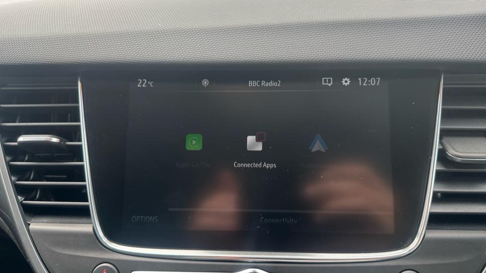 Apple Car Play & Android Auto