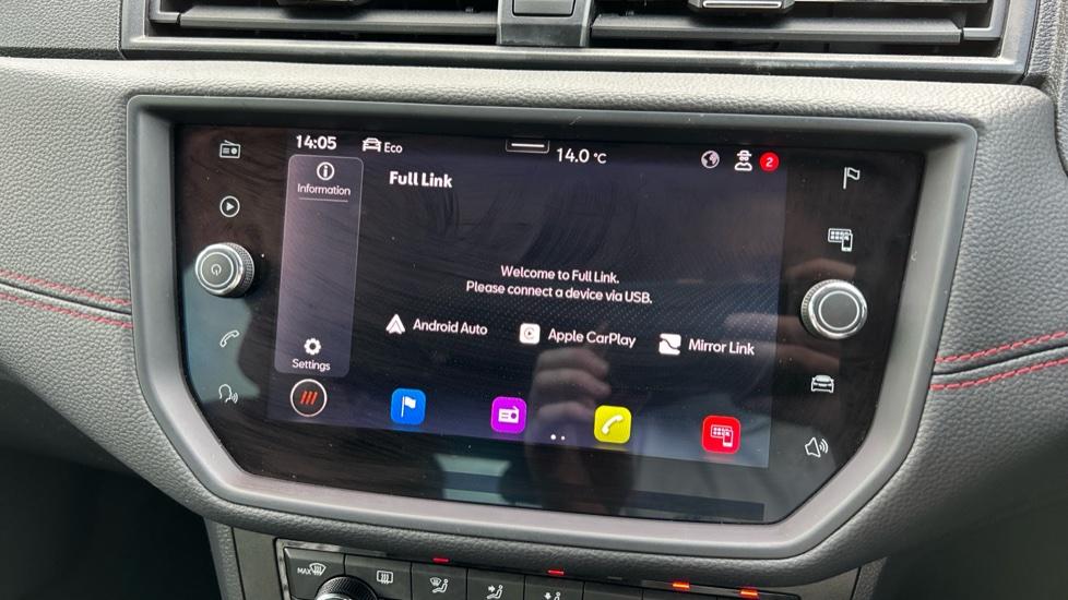 Apple Car Play & Android Auto