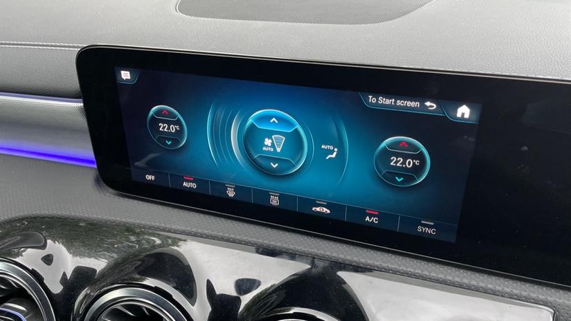 Dual Zone Climate Control 