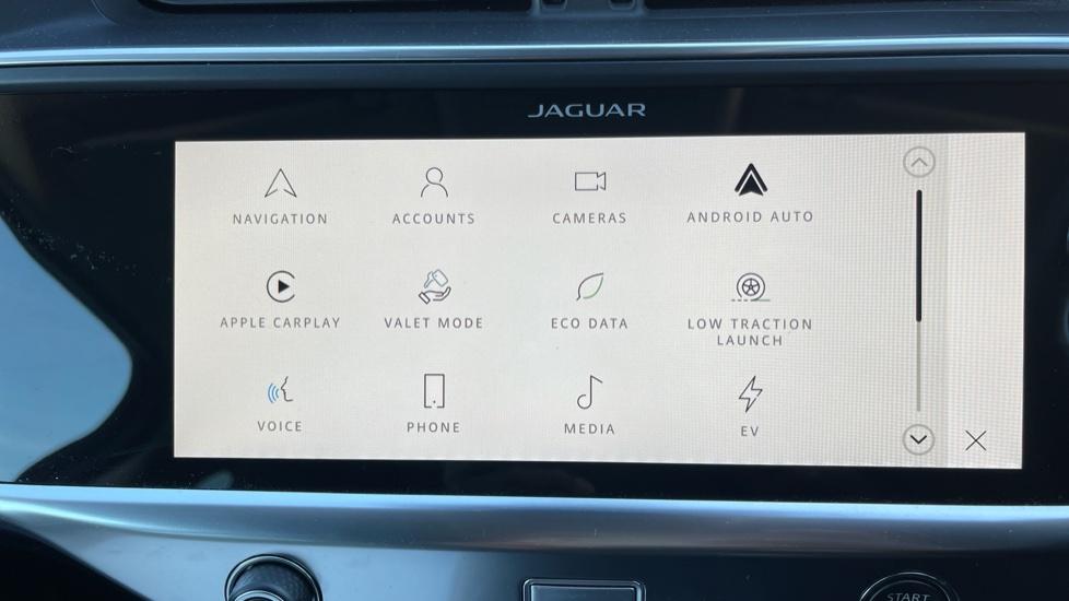 Apple Car Play & Android Auto