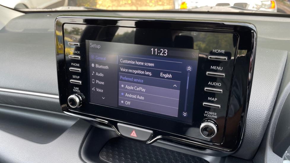 Apple Car Play & Android Auto