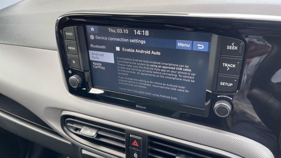 Apple Car Play & Android Auto