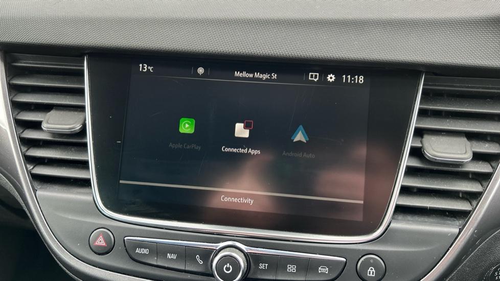 Apple Car Play & Android Auto