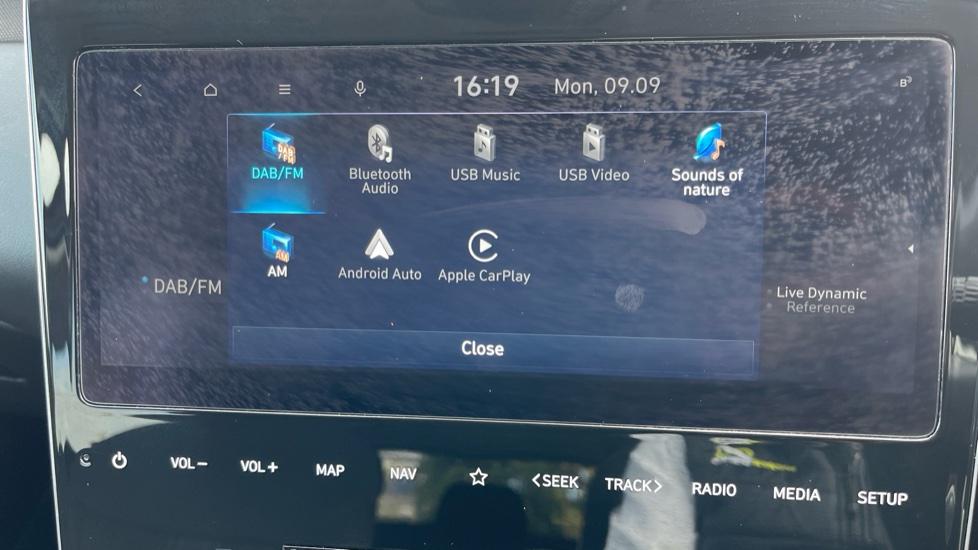 Apple Car Play & Android Auto