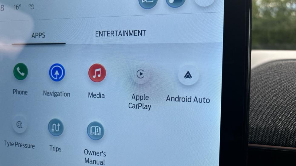 Apple Car Play & Android Auto