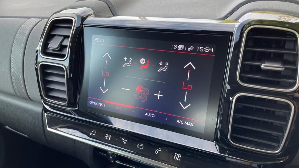 Dual Zone Climate Control 