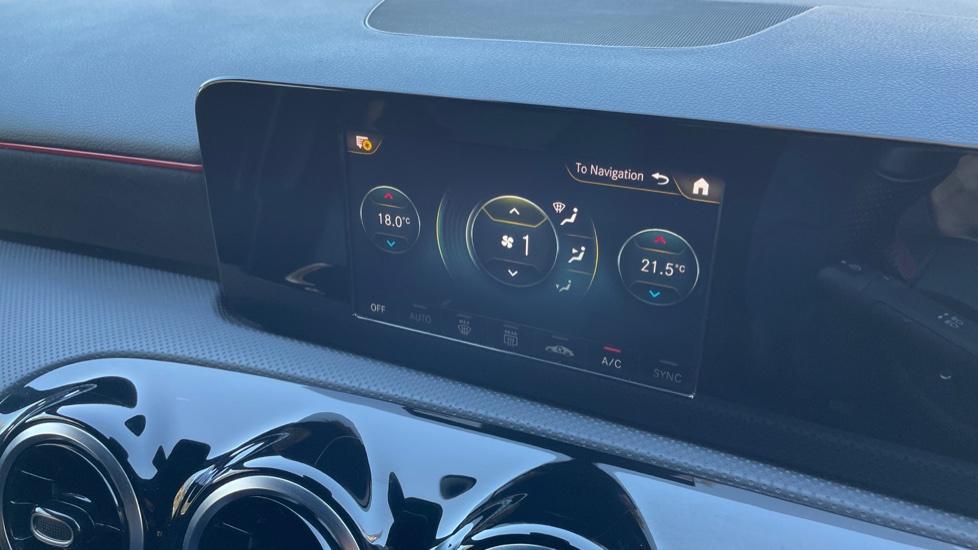 Dual Zone Climate Control 