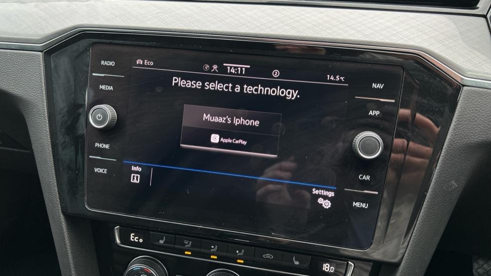 Apple Car Play & Android Auto