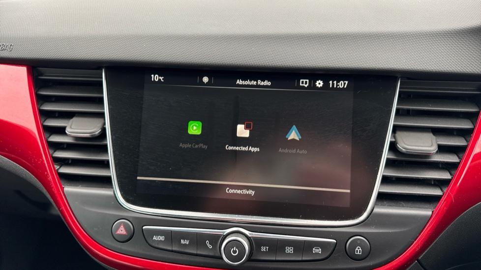 Apple Car Play & Android Auto