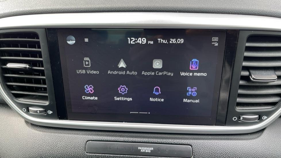 Apple Car Play & Android Auto