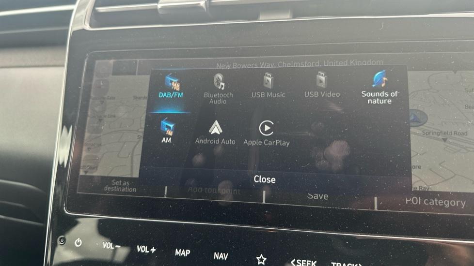 Apple Car Play & Android Auto