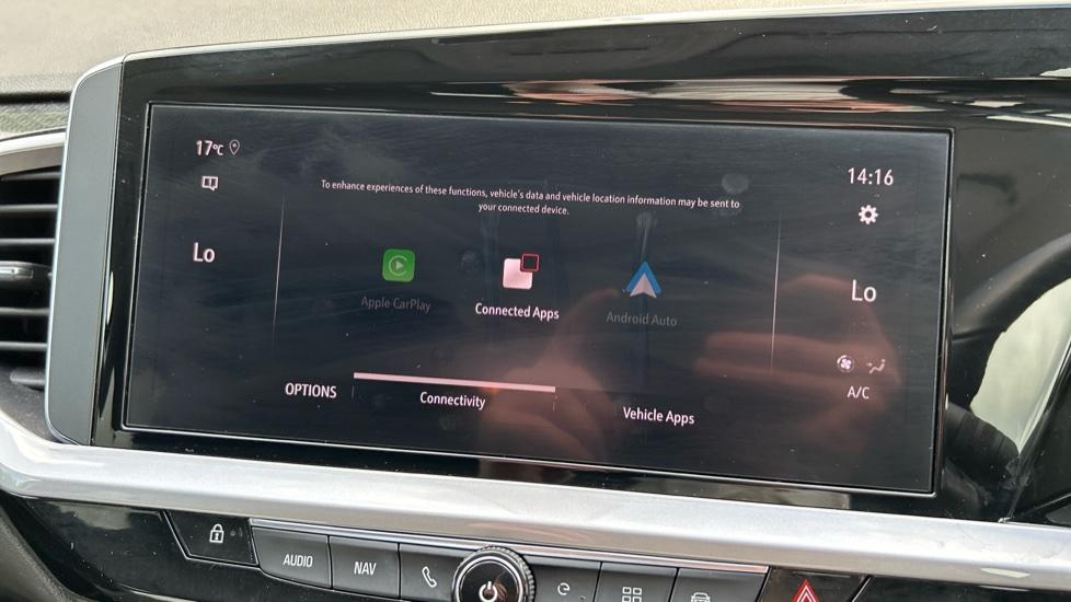 Apple Car Play & Android Auto