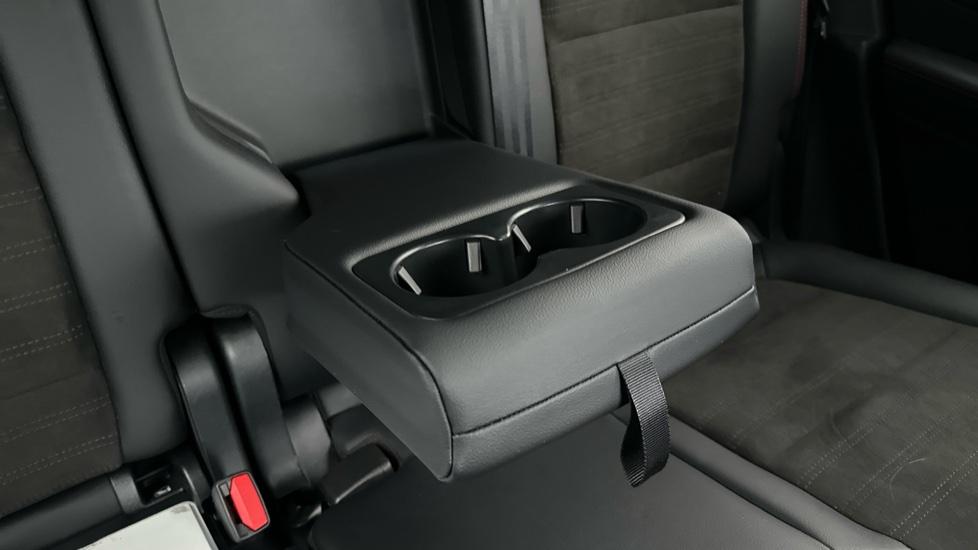 Rear Armrest/ Cup Holder