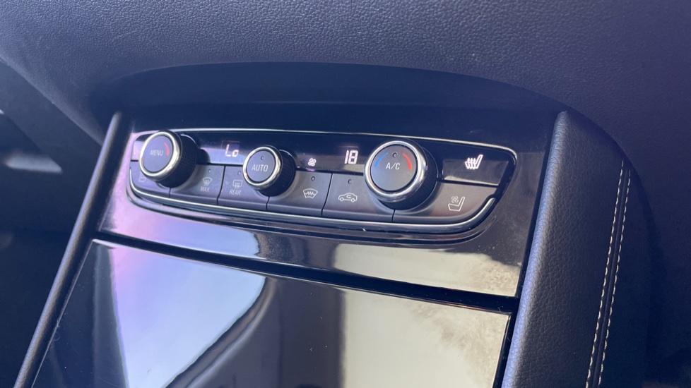 Dual Zone Climate Control 