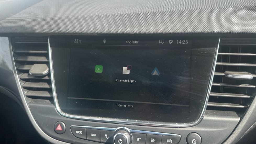 Apple Car Play & Android Auto