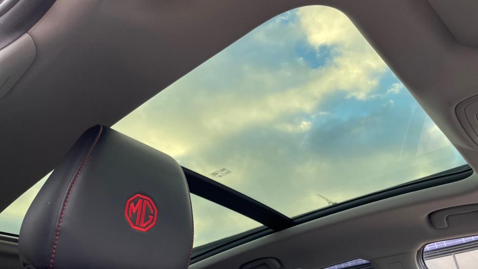 Sliding Panoramic Sunroof 