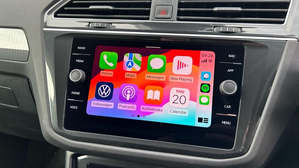 Apple Car Play & Android Auto