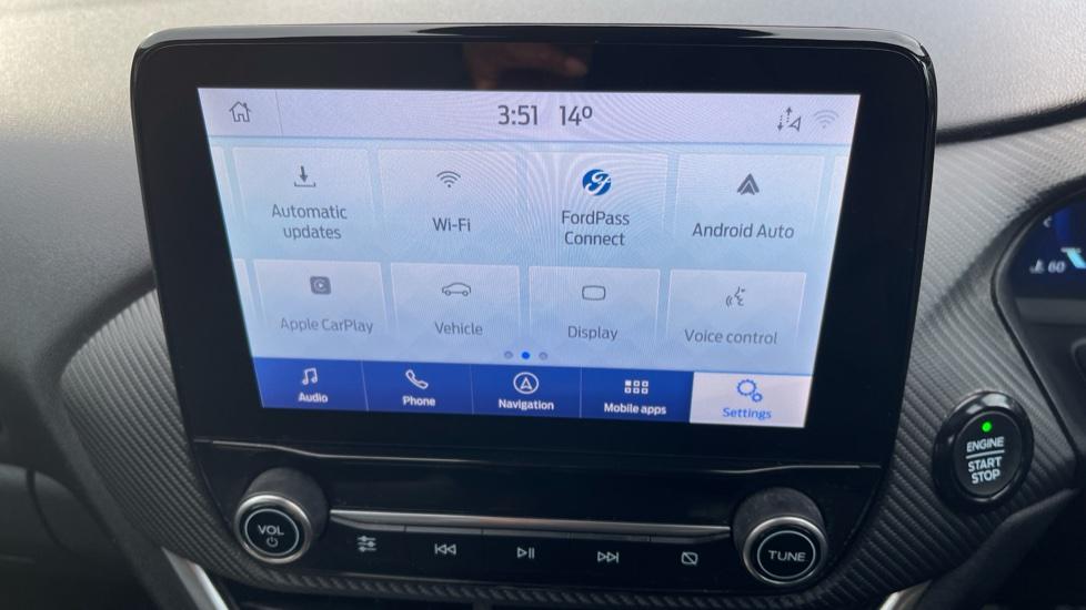 Apple Car Play & Android Auto