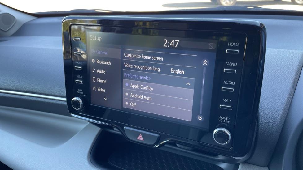 Apple Car Play & Android Auto