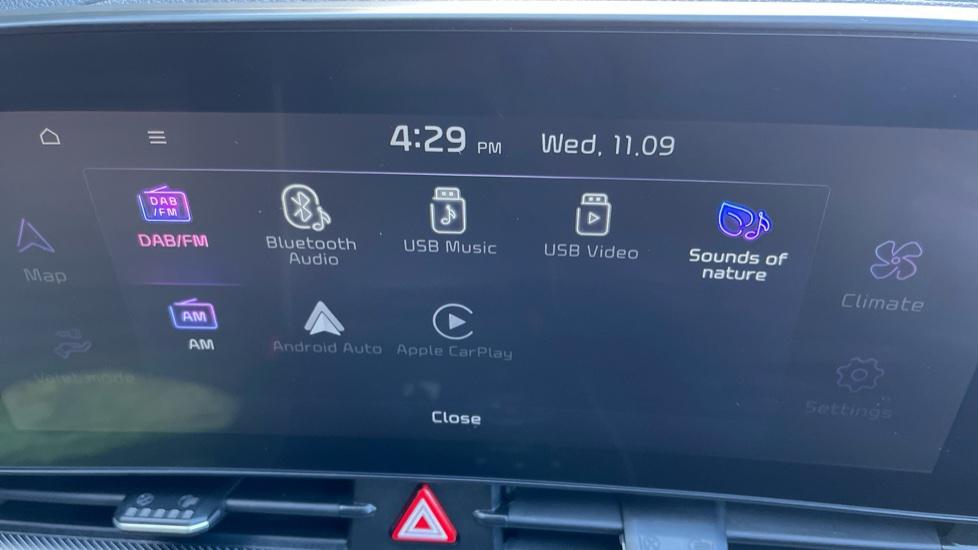 Apple Car Play & Android Auto