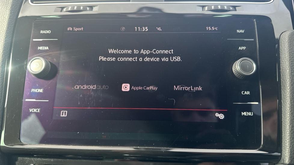 Apple Car Play & Android Auto