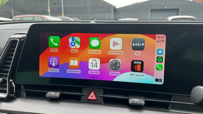 Apple Car Play & Android Auto