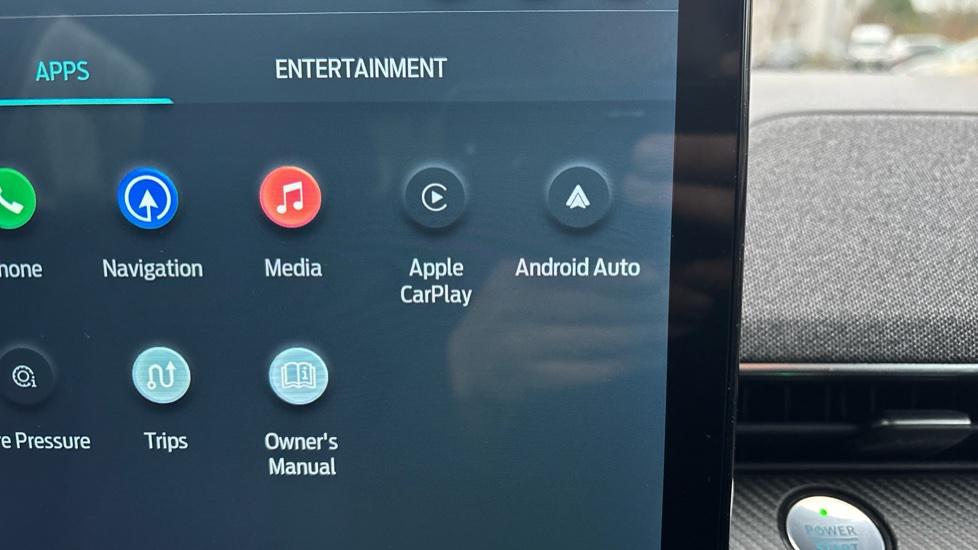 Apple Car Play & Android Auto